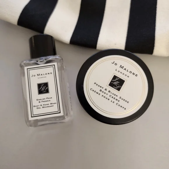 Jo Malone drawstring pouch, cream, body wash brand new!